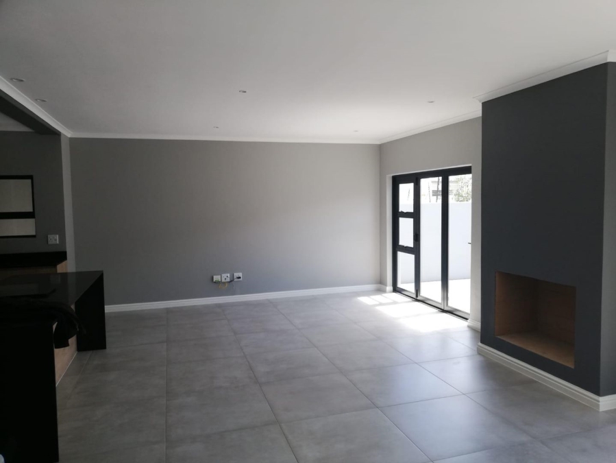 3 Bedroom Property for Sale in Parklands North Western Cape